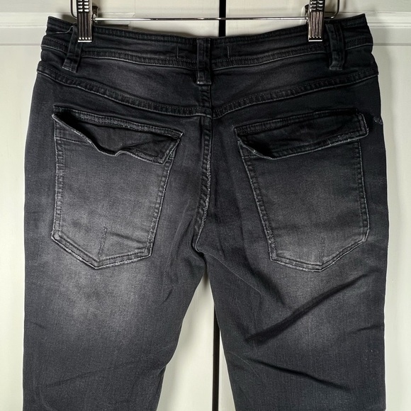 Free People Women's Mid-Rise Relaxed Mountaineer Jeans Faded Black Size 0 - Picture 6 of 12